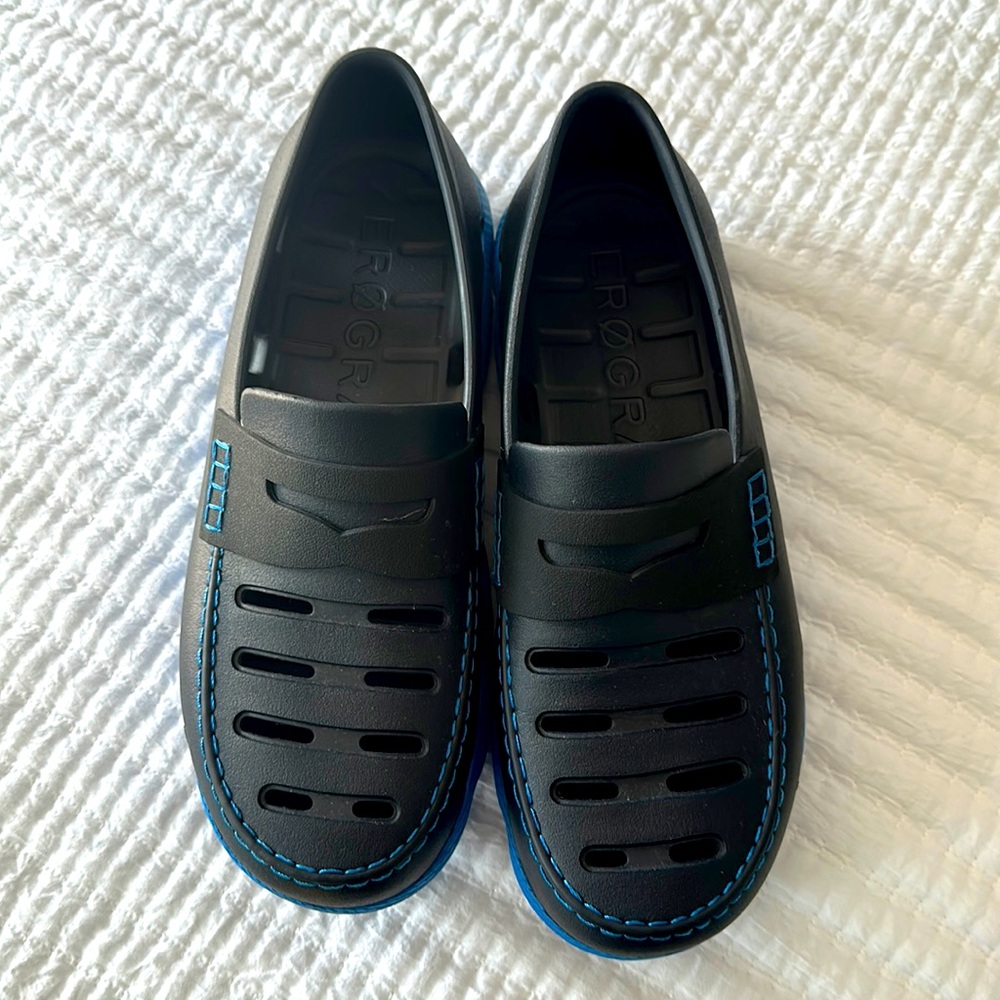 Cole Haan Mens slip ons size 11